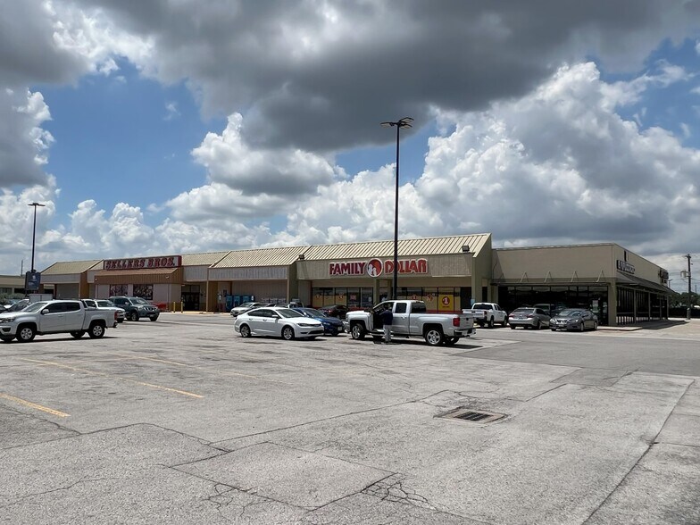 More Photos Of 5900-5990 Renwick Dr, Houston Unknown For Lease
