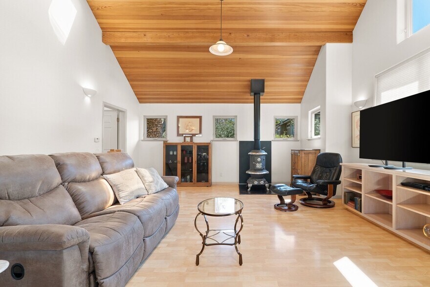 More Photos Of 518 Capitola Ave, Capitola Multifamily For Sale