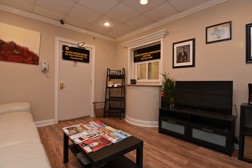 More Photos Of 2715 Fannin St, Houston Medical For Sale