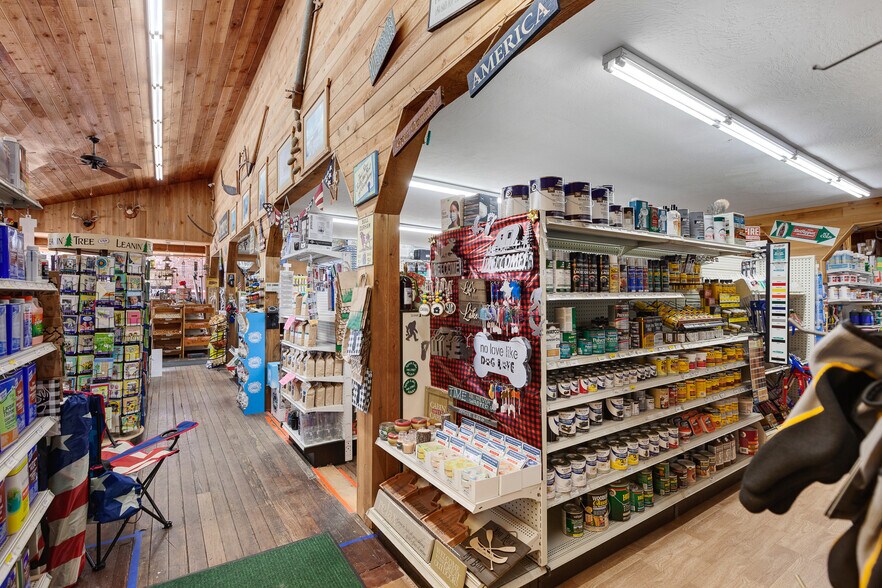 More Photos Of 6210 W Maine St, Spirit Lake Freestanding For Sale