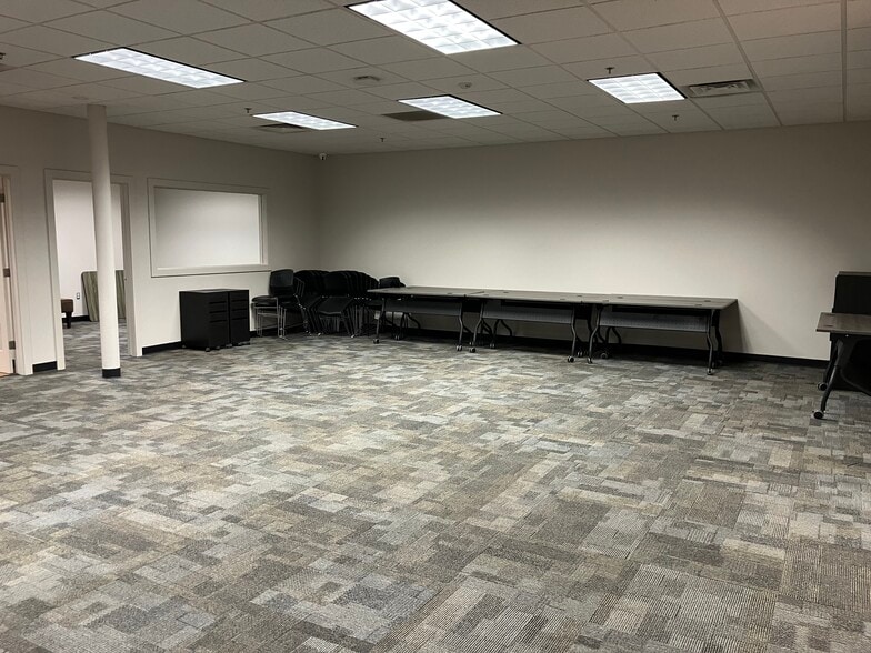 More Photos Of 2233 S 300 E, Salt Lake City Distribution For Lease