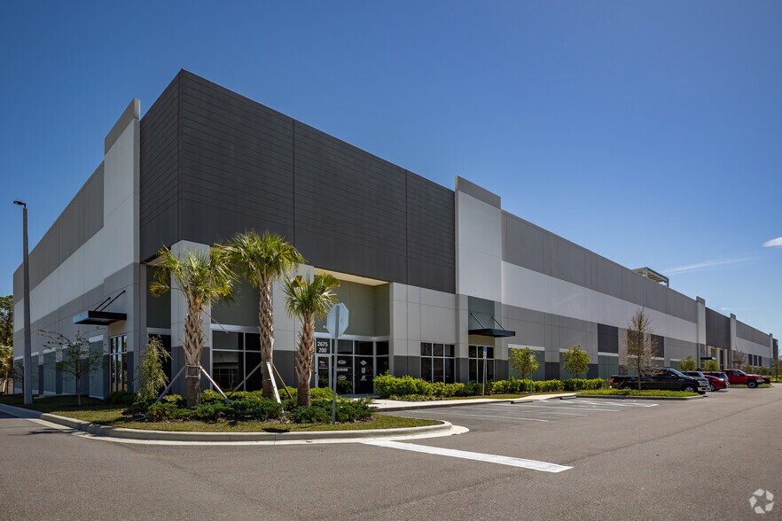 More Photos Of 2901 SW 60th Ave, Ocala Unknown For Lease