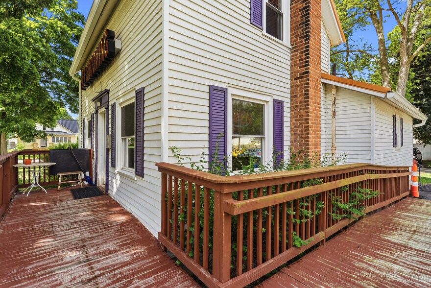 More Photos Of 325 N Cedar St, Imlay City Medical For Sale