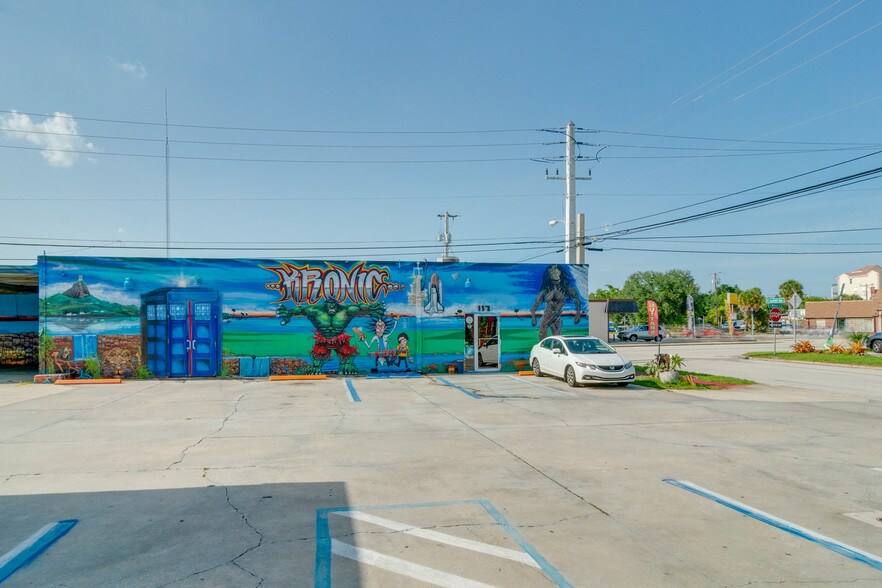 More Photos Of 117-137 Hughlett Ave, Cocoa General Retail For Sale