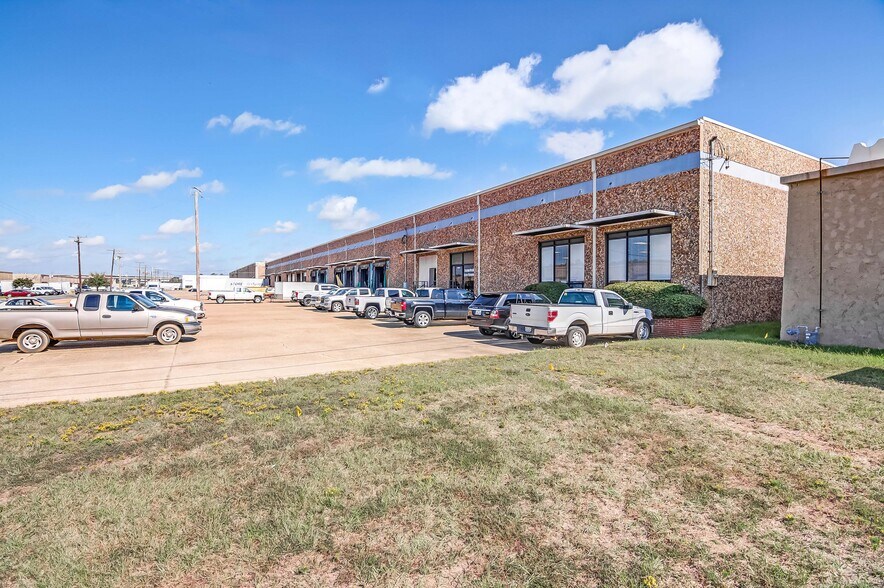 More Photos Of 9101-9431 Slack Rd, Shreveport Unknown For Lease
