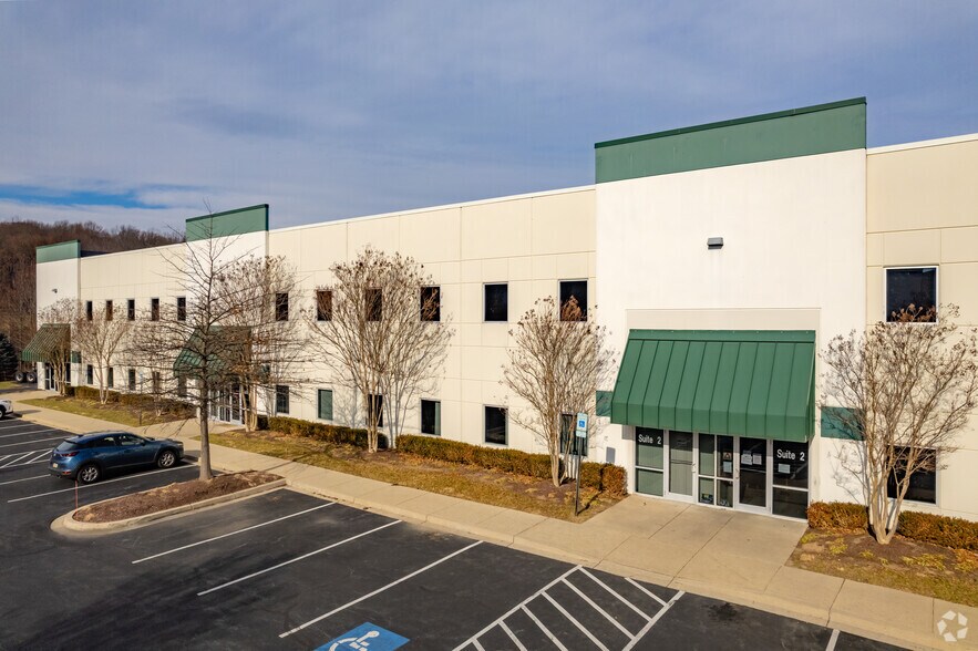 More Photos Of 4844 Winchester Blvd, Frederick Warehouse For Lease