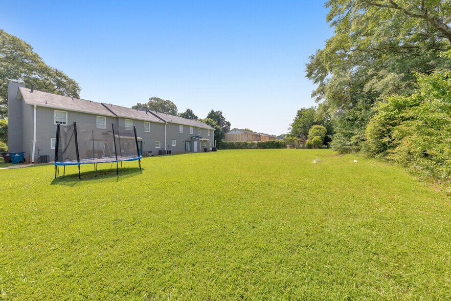 More Photos Of 122 Toby Springs Ln, McDonough Apartments For Sale