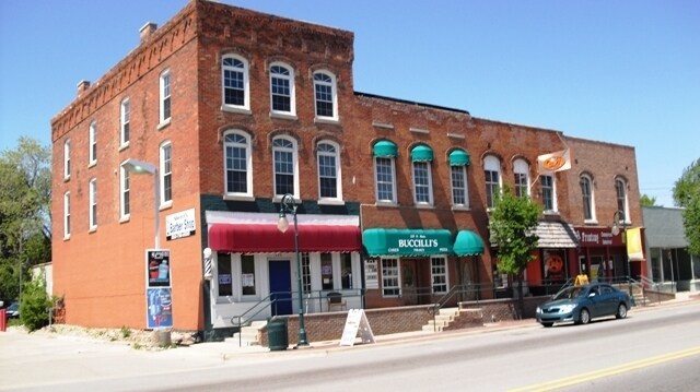 More Photos Of 137 N Main St, Almont Storefront Retail Residential For Lease
