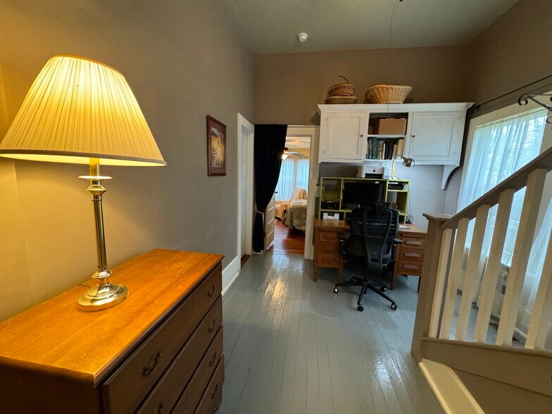 More Photos Of 224 W Chickasaw St, Tahlequah Hospitality For Sale