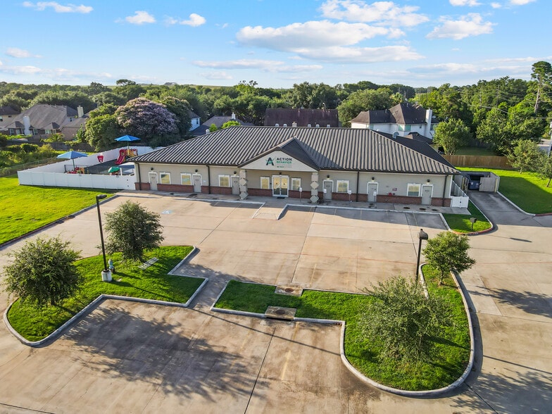 More Photos Of 15606 W Airport Blvd, Sugar Land Medical For Sale