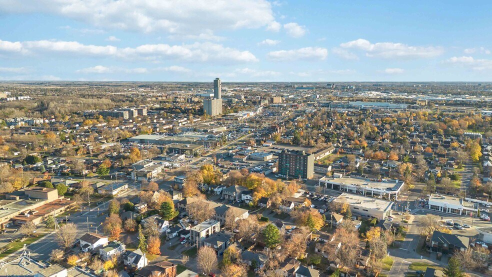 More Photos Of 732 Morin St, Ottawa Apartments For Sale