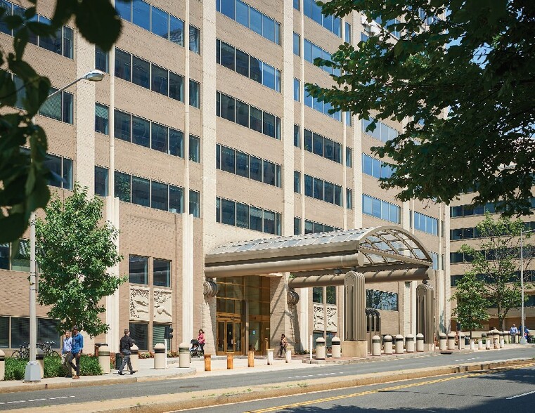 More Photos Of 445 12th St SW, Washington Office For Lease