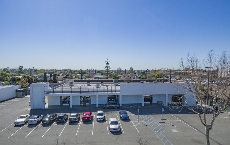 Primary Photo Of 12372 Garden Grove Blvd, Garden Grove Medical For Lease