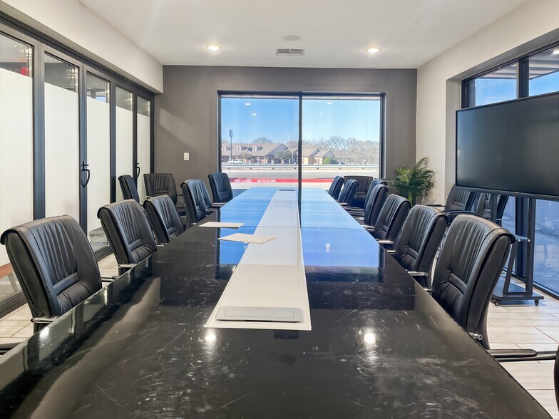 More Photos Of 404 Airport Fwy, Bedford Coworking Space