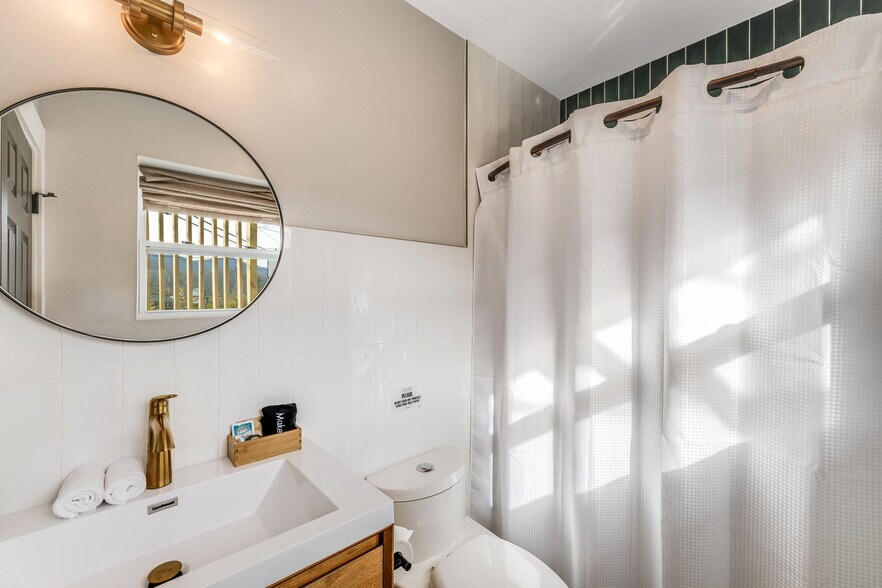 More Photos Of 4102 Soco Rd, Maggie Valley Hotel For Sale