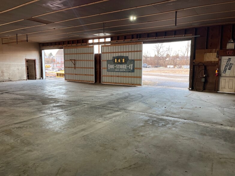 More Photos Of 3737 Lincoln Way W, Chambersburg Flex For Lease