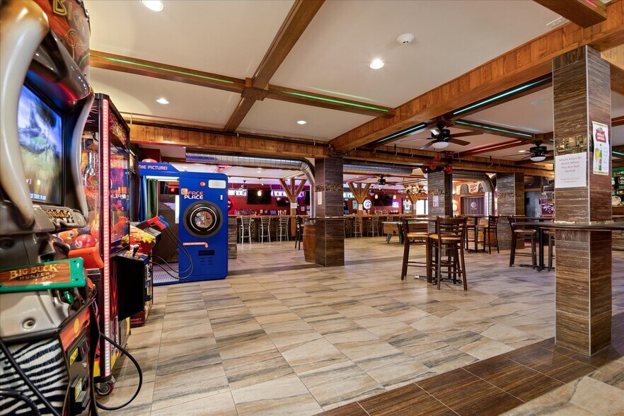 More Photos Of 728 Court St, Utica Restaurant For Sale