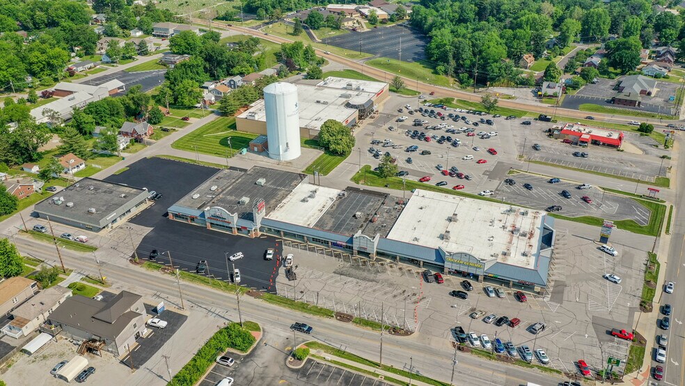 More Photos Of 500-518 W Delmar Ave, Godfrey Unknown For Lease