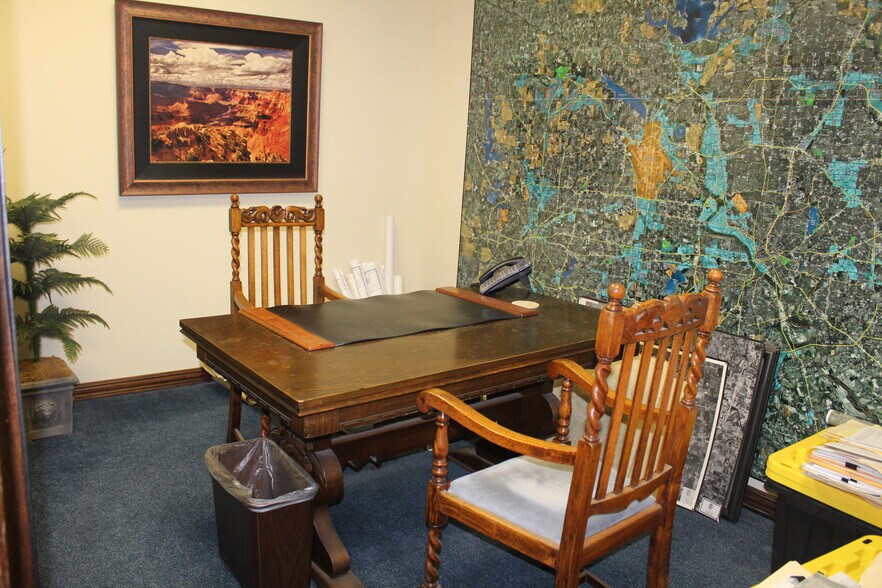 More Photos Of 1416 J Ave, Plano Office For Sale