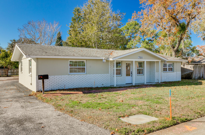 Primary Photo Of 7311 Little Rd, New Port Richey Office For Sale