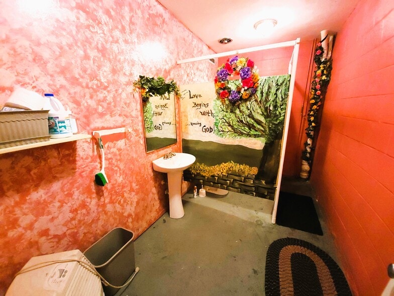 More Photos Of 96 Lewiston Ave, Willimantic Religious Facility For Sale