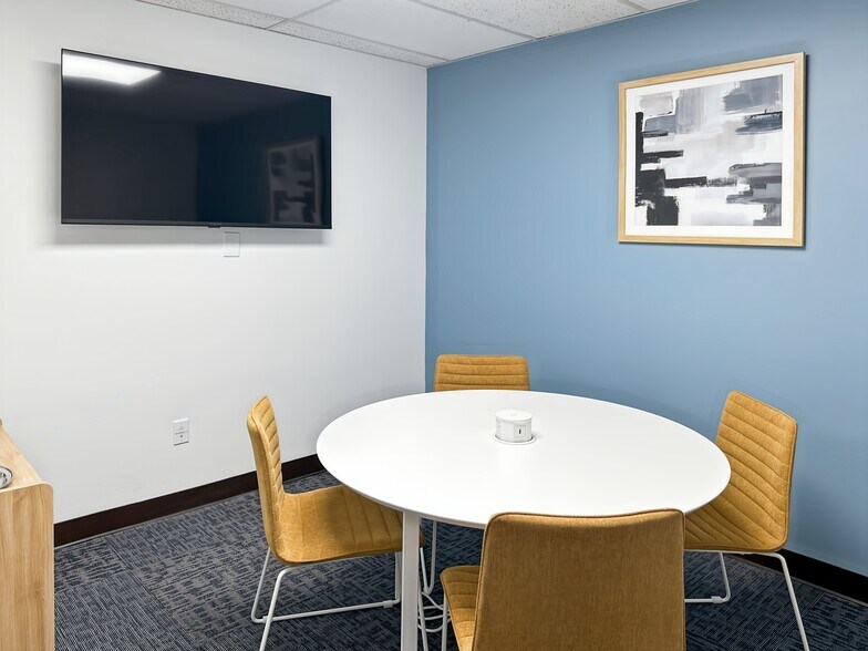 More Photos Of 606 Rollingbrook Dr, Baytown Coworking Space