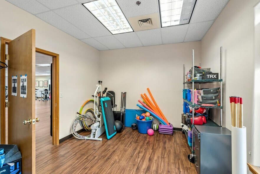 More Photos Of 905 Skylark Pl, Ashland Healthcare For Sale