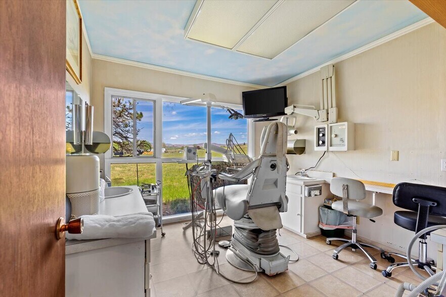 More Photos Of 781 Roza Dr, Zillah Healthcare For Sale