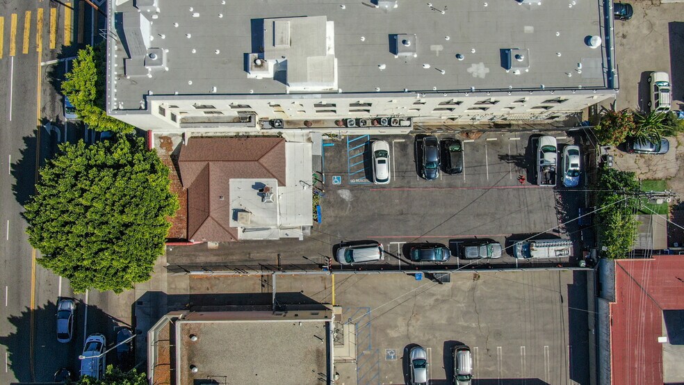 More Photos Of 2526 Daly St, Los Angeles Storefront For Sale