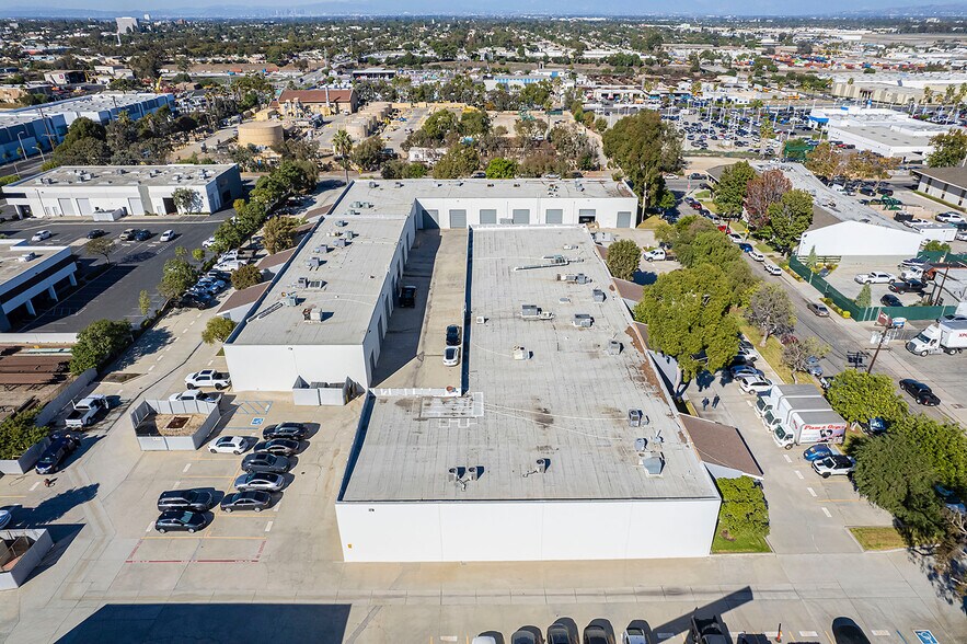 More Photos Of 2829-2871 Gundry Ave, Signal Hill Warehouse For Sale