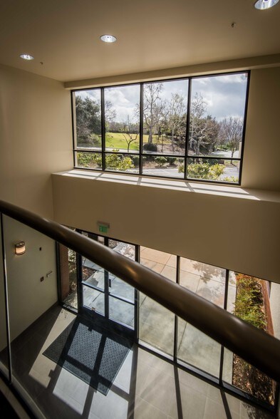 More Photos Of 4580 E Thousand Oaks Blvd, Westlake Village Office For Lease