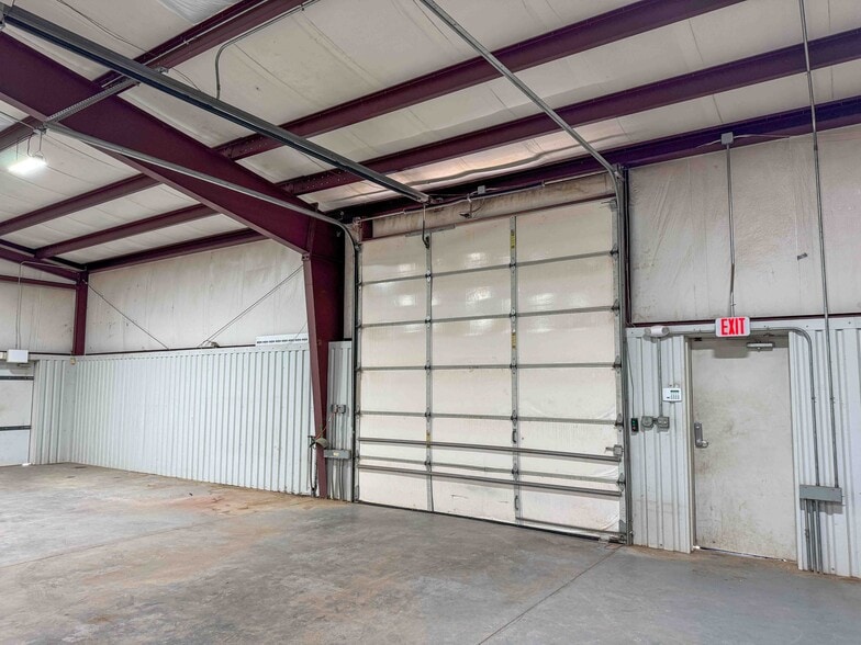 More Photos Of 2912 N Shields Blvd, Moore Manufacturing For Lease