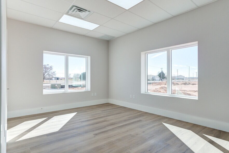 More Photos Of 3216 116th st, Lubbock Warehouse For Sale