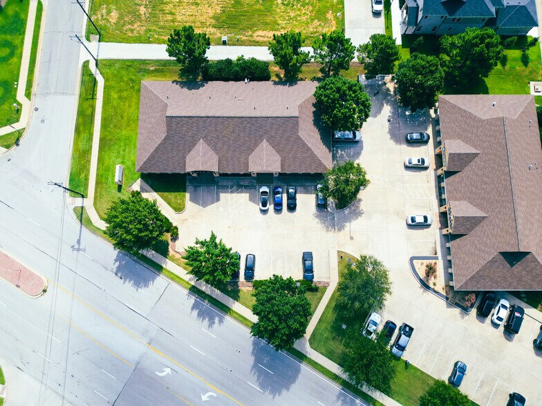 More Photos Of 6252 Davis Blvd, North Richland Hills Medical For Sale