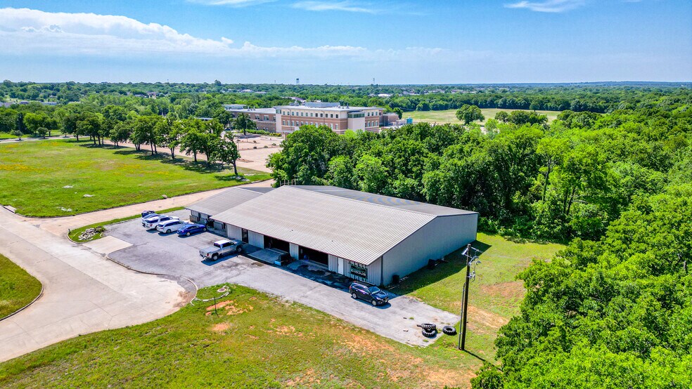 More Photos Of 301 Center Court Dr, Bridgeport Warehouse For Sale
