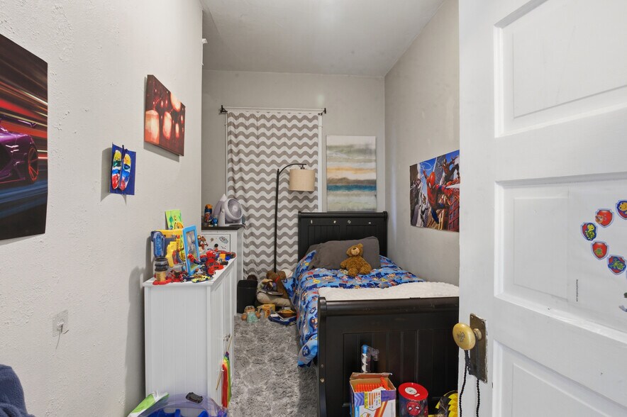 More Photos Of 308 High St, Oregon City Multifamily For Sale