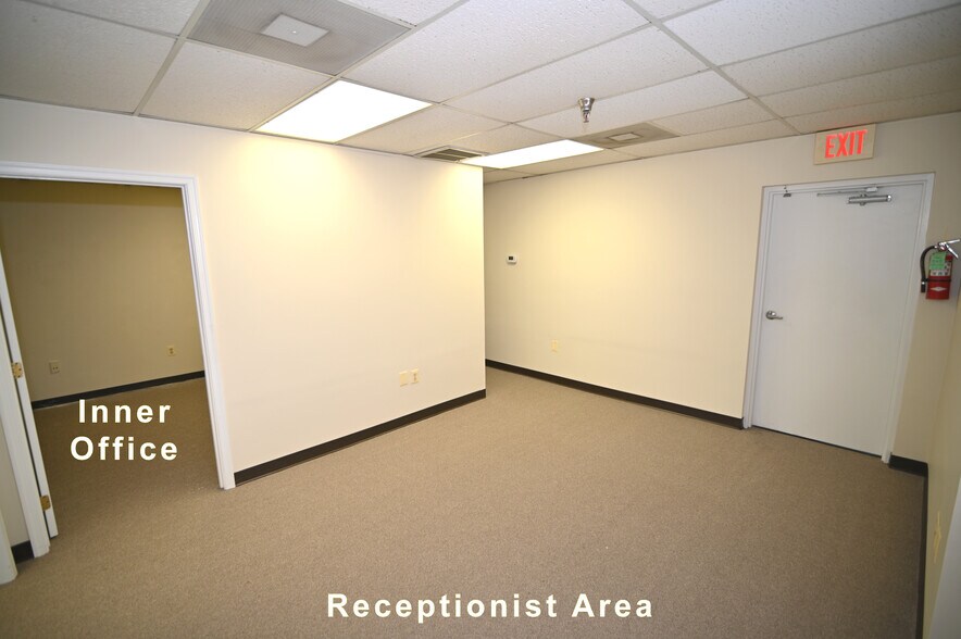 More Photos Of 6 Industrial Park, Waldorf Medical For Lease