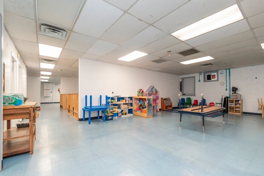 More Photos Of 211 Wise Ave, Dundalk Schools For Sale