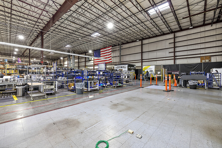 More Photos Of 4333-4335 W Fort St, Detroit Distribution For Lease