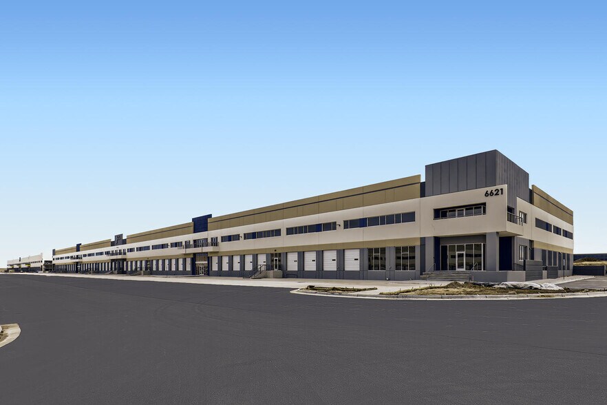 More Photos Of 26100-26120 E 68th Ave, Aurora Warehouse For Lease