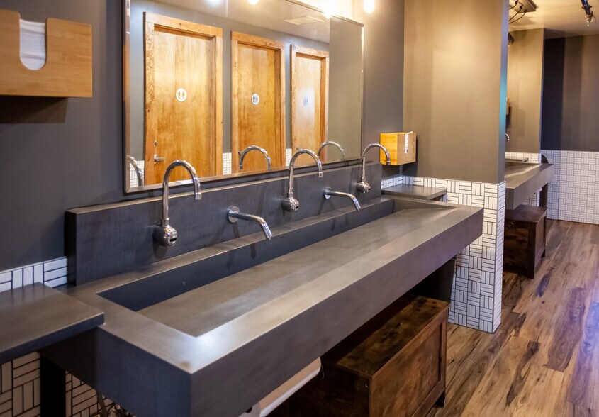 More Photos Of 117 Burgoyne Rd, Ticonderoga Restaurant For Sale