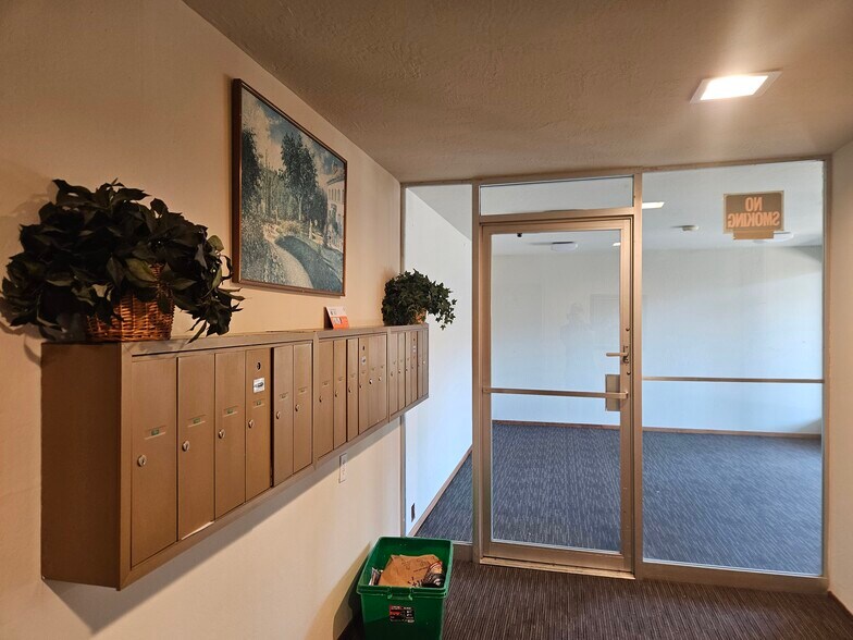 More Photos Of 1049 Armstrong St, Hayward Apartments For Sale