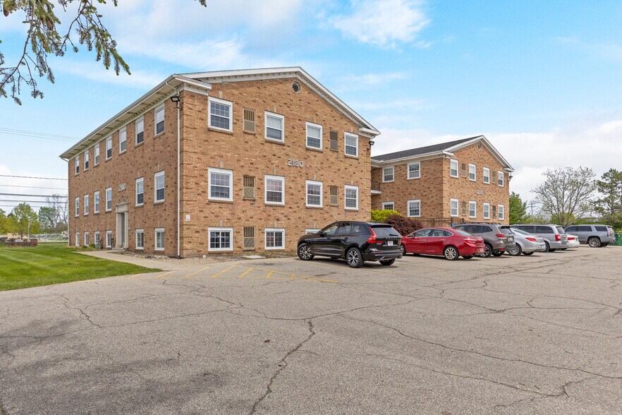 More Photos Of 2180 44th St SE, Kentwood Office For Sale