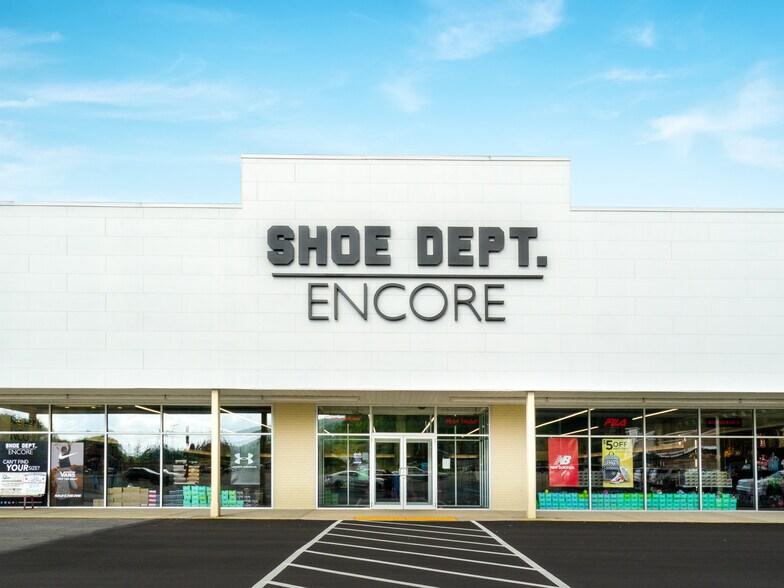 More Photos Of 1001 E Main St, Bradford Unknown For Lease