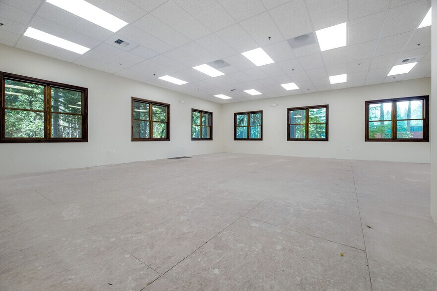 More Photos Of 351-356 Providence Mine Rd, Nevada City Medical For Lease
