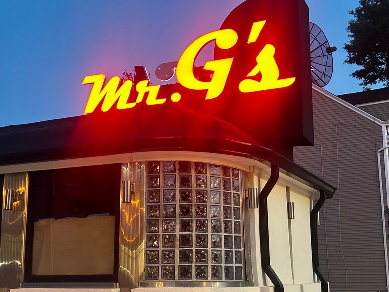 More Photos Of 455 E 18th St, Paterson Restaurant For Sale