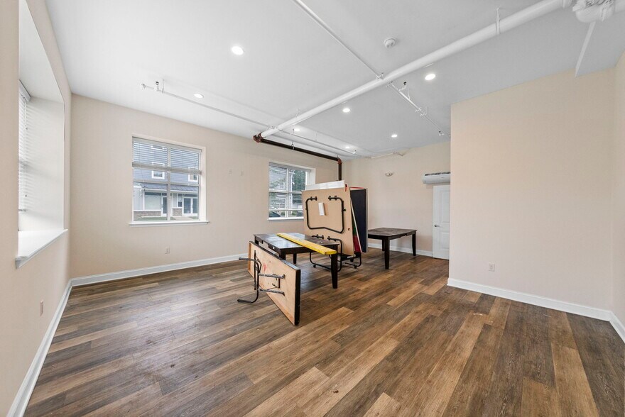 More Photos Of , Ewing Unknown For Sale