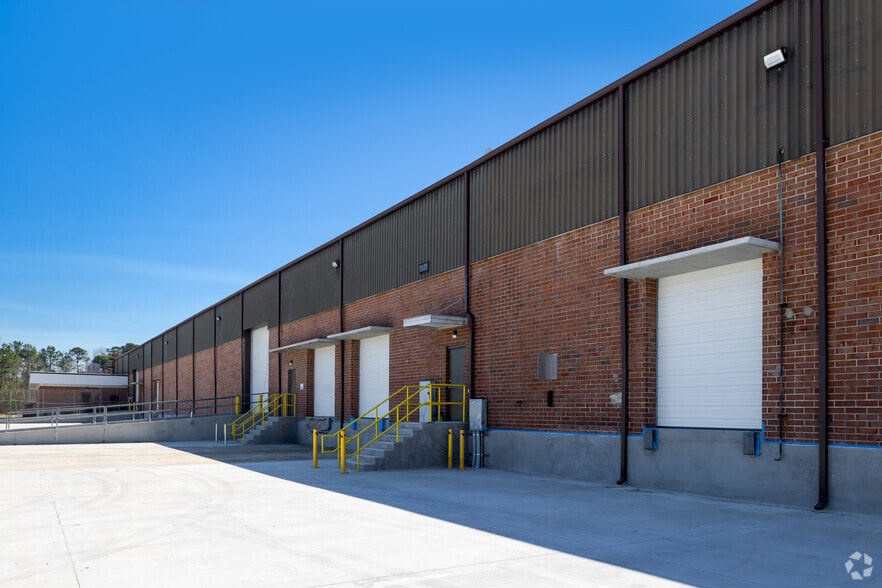 More Photos Of 780 King George Blvd, Savannah Warehouse For Lease
