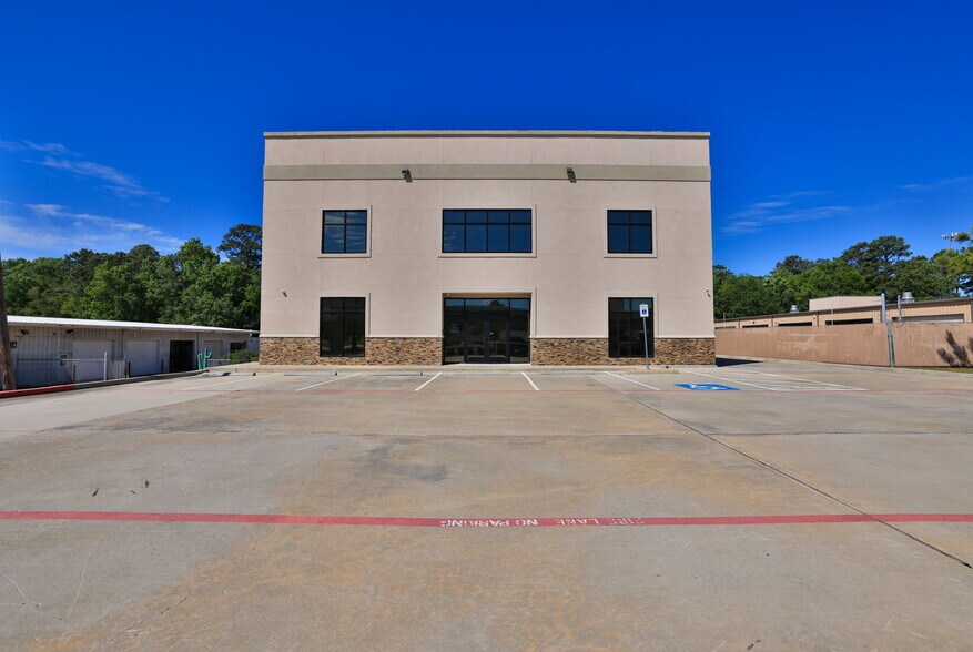 More Photos Of 1441 I-45 Hwy, Conroe Medical For Sale