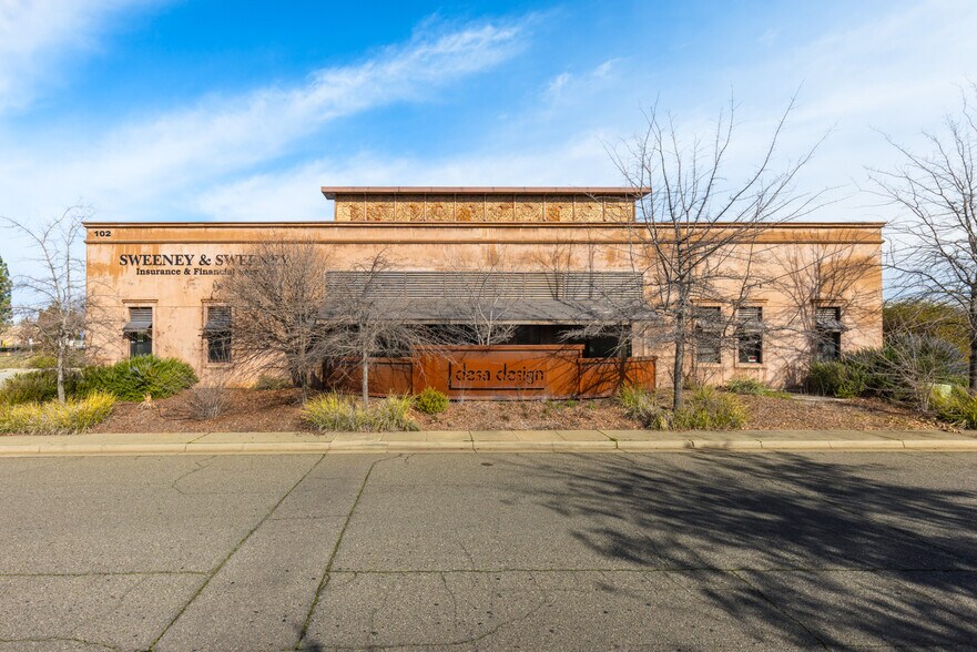 More Photos Of 102 Raley Blvd, Chico Flex For Sale